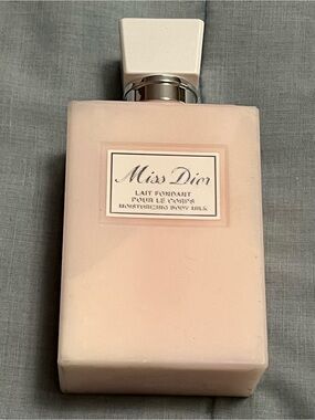Dior Miss Dior Moisturizing Body Milk  6.8oz